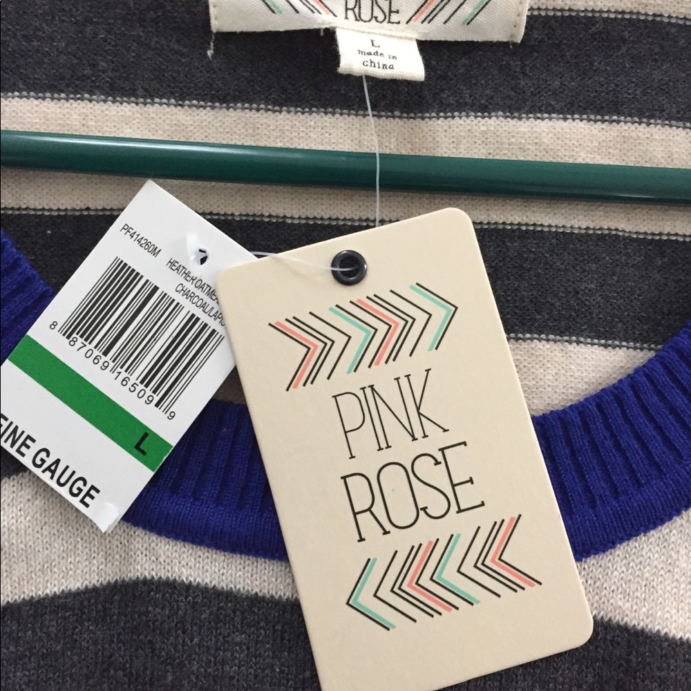 NEW with tags Pink Rose 🌹 sweater. - Picture 3 of 4